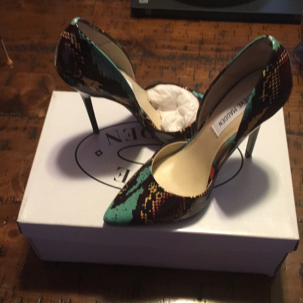 **Brand New** Rare Steve Madden stilettos